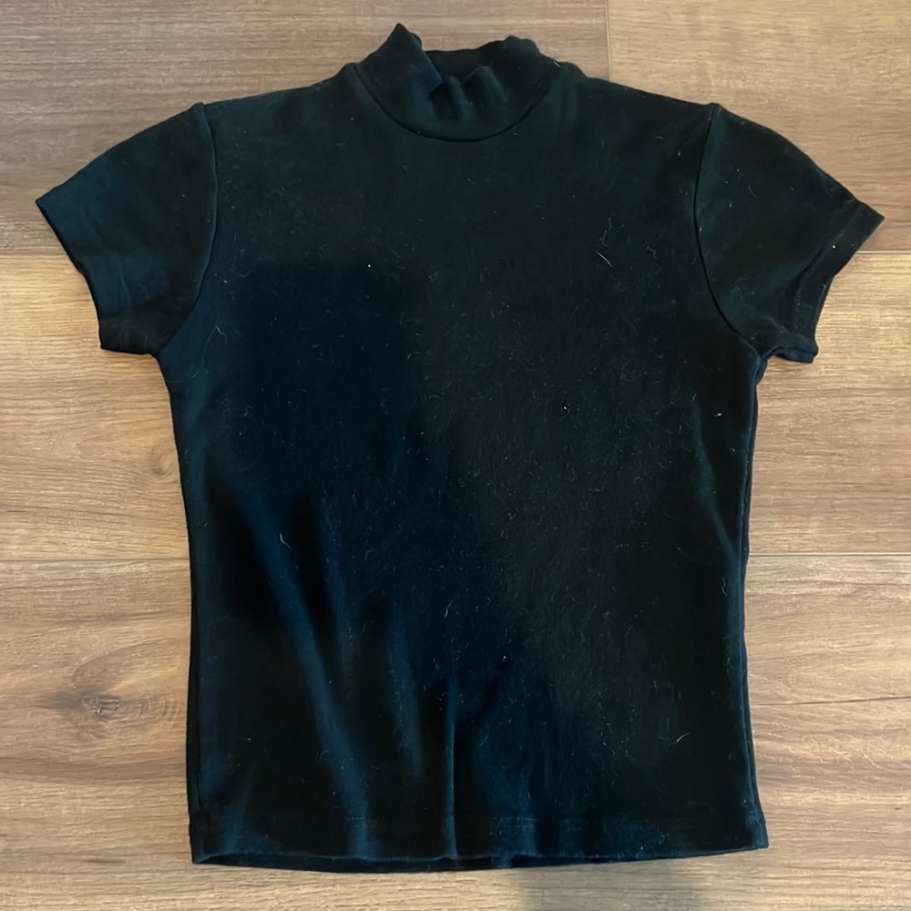brandy melville cropped turtle neck